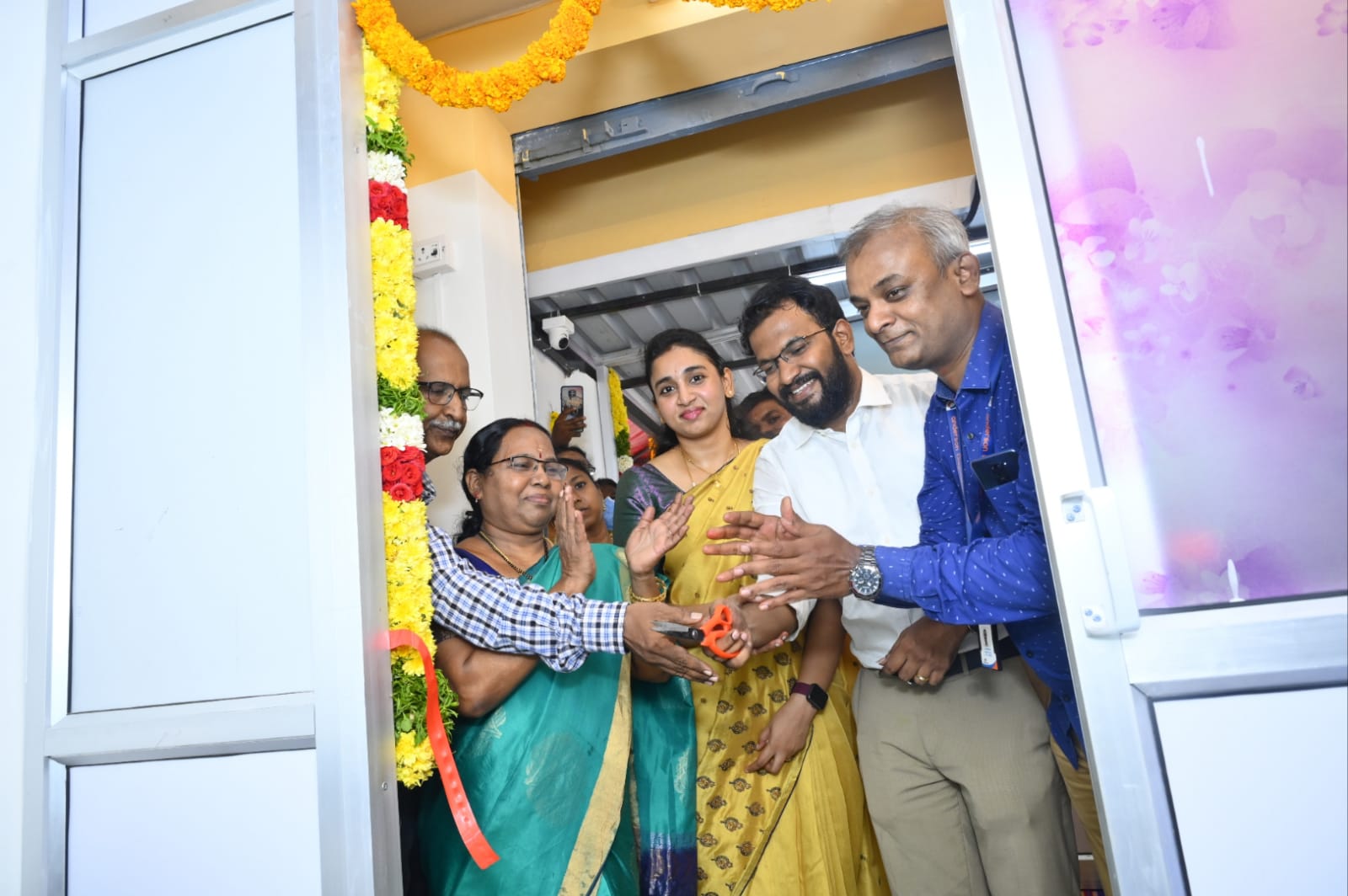Guests at the opening of the new Anderson Diagnostic Center at Periyar Nagar.